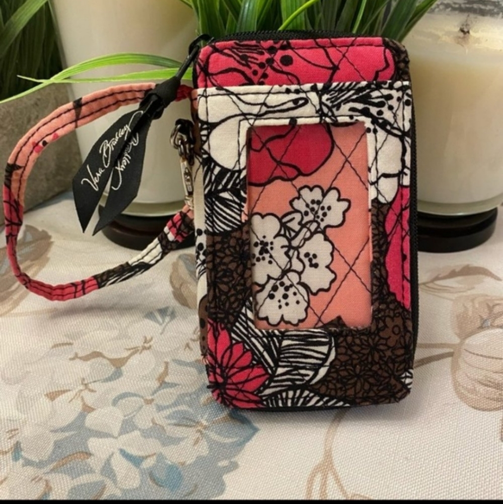 NWOT Vera Bradley mocha Rouge wristlet wallet (RETIRED) design.